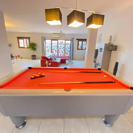 Sea Breeze Ocean View *