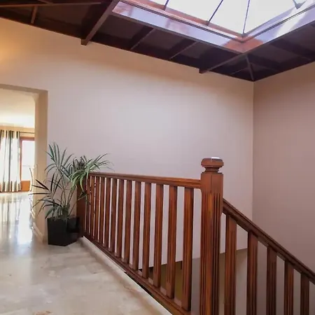 Sea Breeze Ocean View *