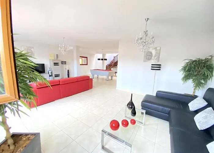 Sea Breeze Ocean View 빌라 *