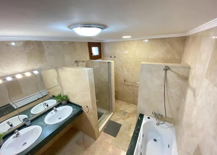 Sea Breeze Ocean View 플라야블랑카